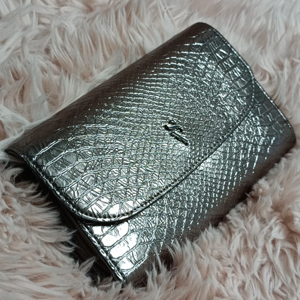 Simply Vera Wang Metallic Animal Print Handbag Clutch Crossbody Purse